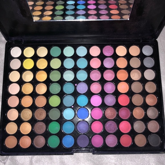 Beauty treats 88 professional palette eyeshadows - Picture 4 of 5